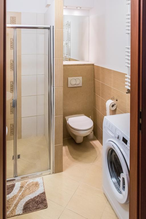 Apartament Z Ogrodkiem W Parku Zdrojowym Swinemünde Exterior foto